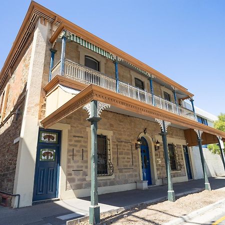 Base Camp Hostel Adelaide Exterior foto